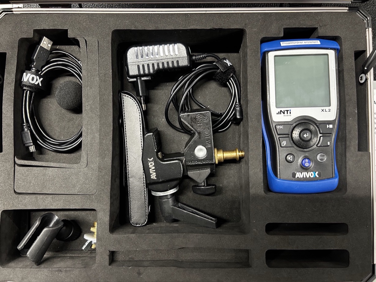 Analyzer, NTI, XL2 Audioanalizer, inkl. Mikrofon